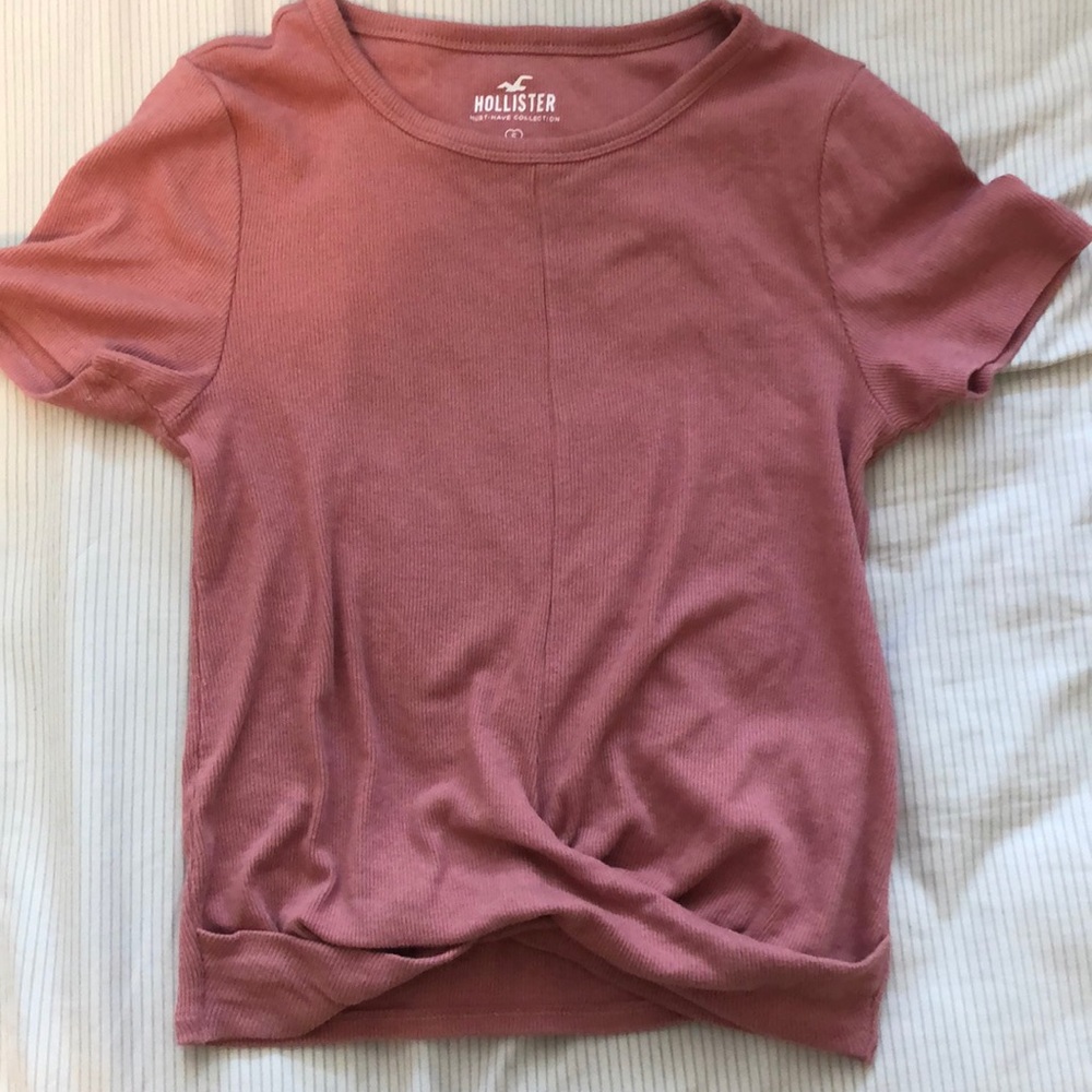 Hollister tee shirt